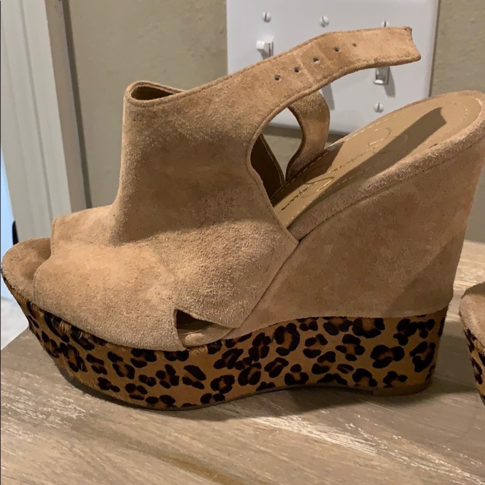 Jessica Simpson shoes smoke free